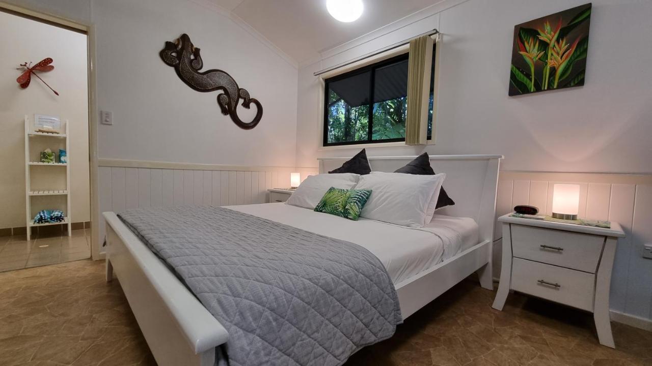 Boutique Bungalows Мишен-Бич Экстерьер фото